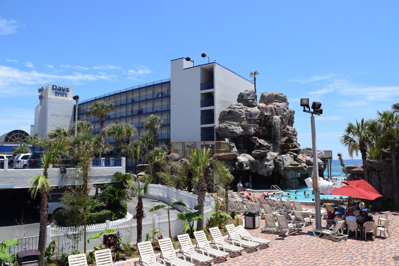 Days Inn By Wyndham Panama City Beach/Ocean Front Bagian luar foto