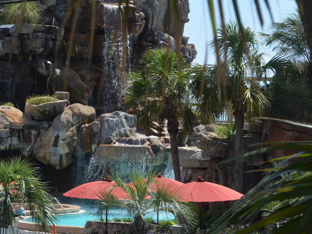 Days Inn By Wyndham Panama City Beach/Ocean Front Bagian luar foto